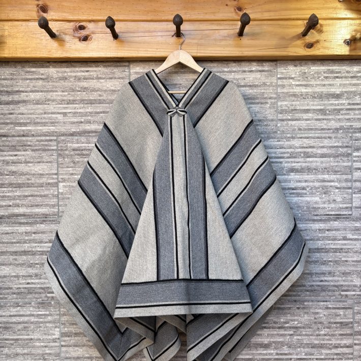Poncho artesanal Lana de Oveja