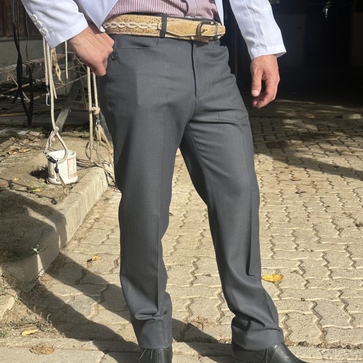 Pantalón Gris Espigado